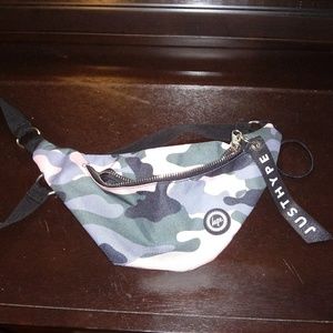 Fanny pack